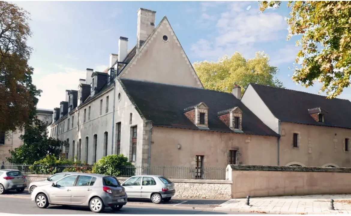 HOTEL MERCURE LE BOURBON